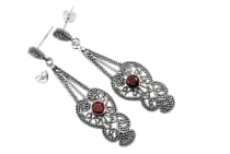 WINDALF Lange Ohrringe CYRA 4.5 cm Ornamentik Granat Handarbeit Silber WINDALF Lange Ohrringe CYRA 4.5 cm Ornamentik Granat Handarbeit Silber - Windalf.de