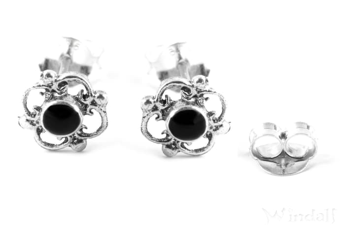 WINDALF Bohemia Ohrstecker NAVINA 6 mm Fairy Ornamentik Onyx Silber - Windalf.de