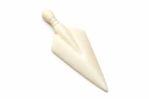 WINDALF Schmuck Anh&auml;nger Pfeilspitze TARAN 4.6 cm Vikings aus Knochen - Windalf.de