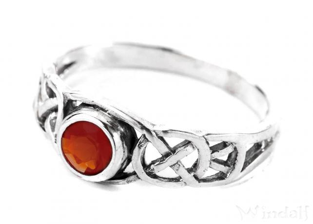 WINDALF Celtic Damenring TAMIA 6 mm Roter Granat Zirkonia Kristall Keltischer Knoten Schmuck Silber WINDALF Celtic Damenring TAMIA 6 mm Roter Granat Zirkonia Kristall Keltischer Knoten Schmuck Silber - Windalf.de