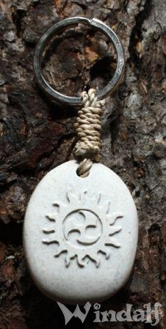 WINDALF Schlüsselanhänger BRAN Triskel Sonne weißer Stein