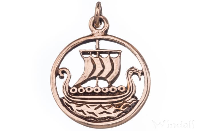 WINDALF Wikinger Schmuck Anhänger SVOLD 1.7 cm Kleines Drachenschiff Bronze WINDALF Wikinger Schmuck Anhänger SVOLD 1.7 cm Kleines Drachenschiff Bronze - Windalf.de