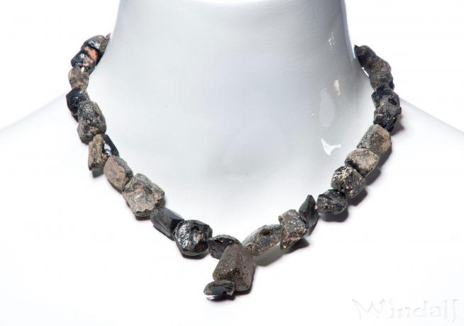 WINDALF Antike Steinkette ATANUA 60 cm Schwarze Steine Römer Glas - Windalf.de