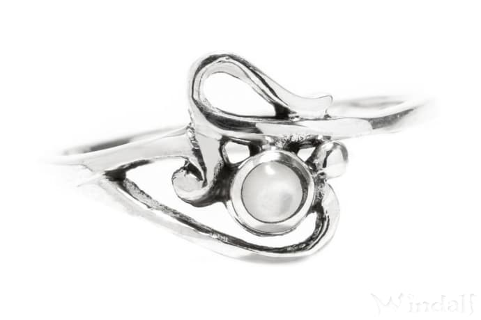 WINDALF Zarter Ring ELINA 9 mm Perlmutt Princess Damenring Midi-Ring Silber - Windalf.de