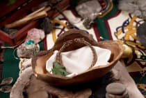 WINDALF Rustikale Schale GALINA 17 cm Teakholzschale Schmuckschale Schl&uuml;sselablage Handarbeit aus Wurzelholz - Windalf.de