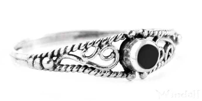 WINDALF Zarter Damen Ring NAIRNE 5 mm Onyx Schmuck Bohemia Ornamentik Silber - Windalf.de